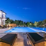 מלון Litore Luxury Living 3*