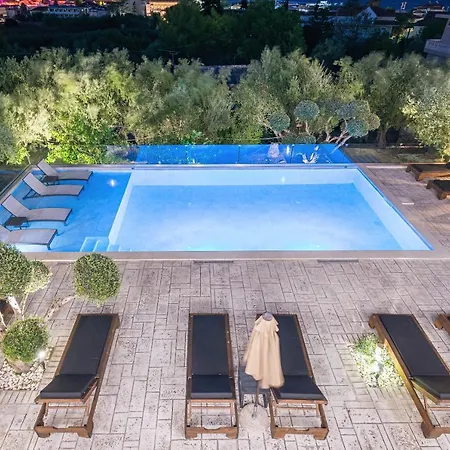 Litore Luxury Living Отель