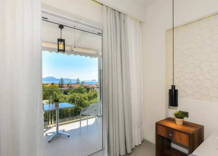 Litore Luxury Living Hotell 3*