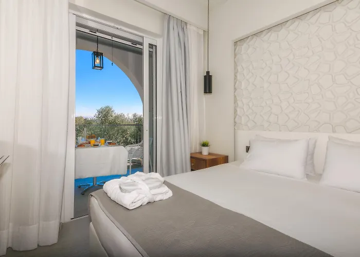 Hotell Litore Luxury Living 3*