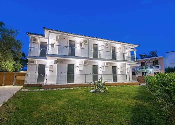Litore Luxury Living Hotell 3*